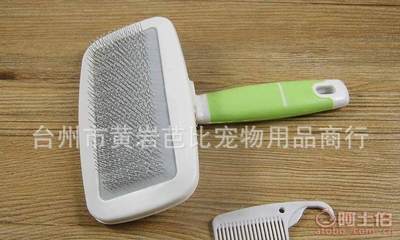 专业梳毛，宠爱加倍 探秘糖糖宠物用品厂明星产品——芭比宠物梳子